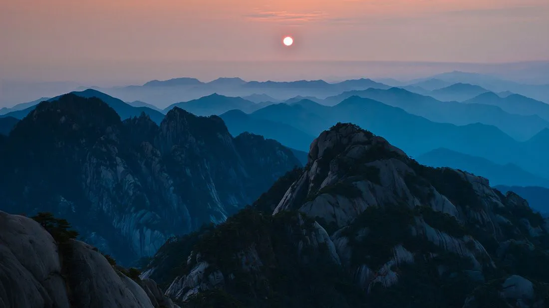 Huangshan & Wuyuan Autumn Foliage 2024